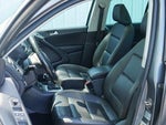 2017 Tiguan Thumbnail 12
