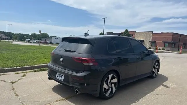2022 Volkswagen Golf GTI SE