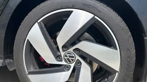 2022 Volkswagen Golf GTI SE