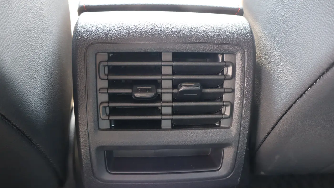 2024 Volkswagen Golf GTI SE
