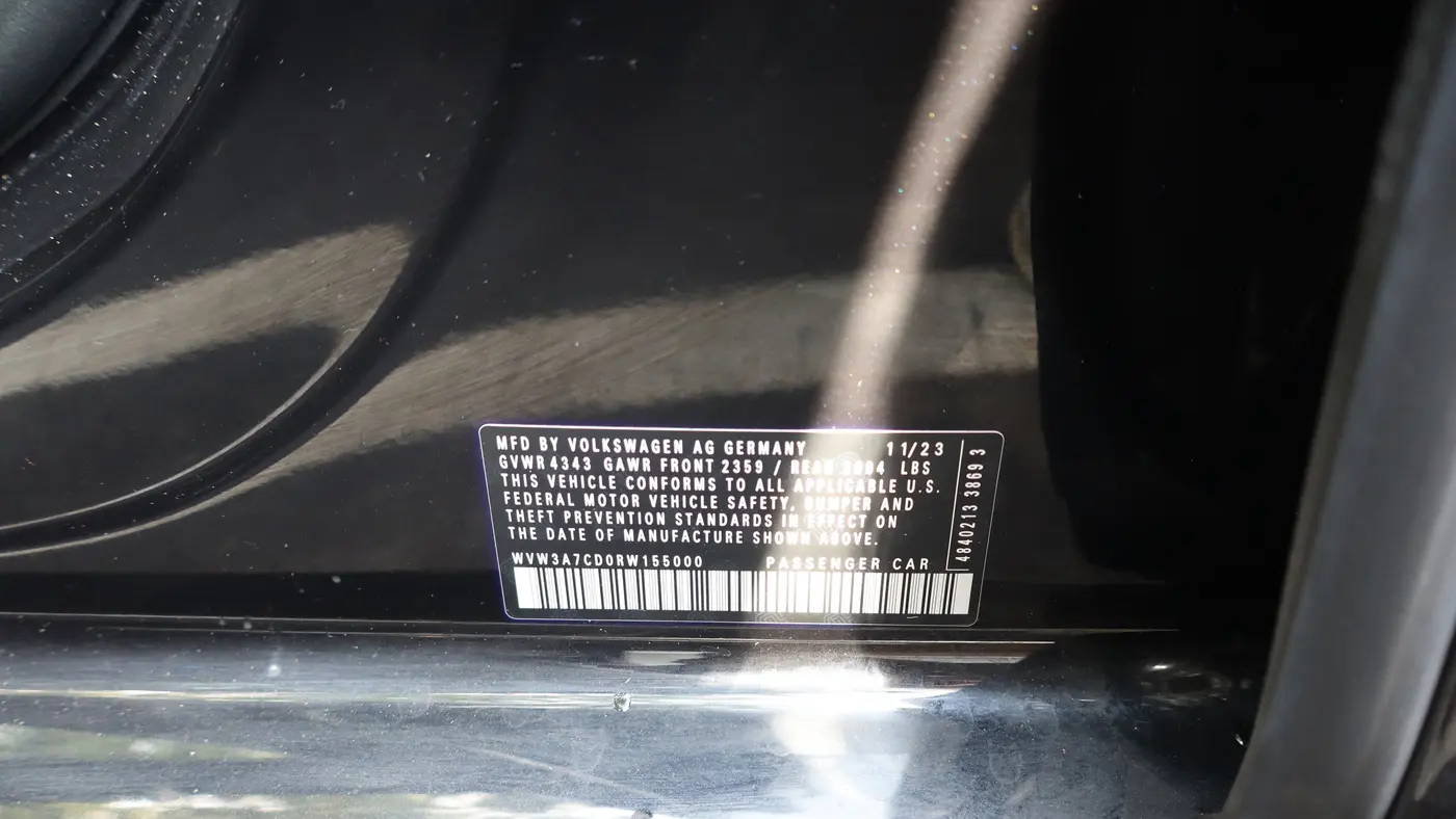 2024 Volkswagen Golf GTI SE