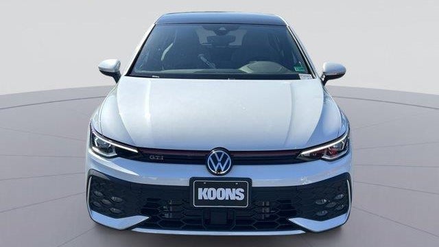 2025 Volkswagen Golf GTI SE