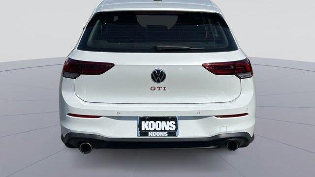 2025 Volkswagen Golf GTI SE