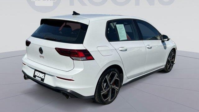 2025 Volkswagen Golf GTI SE