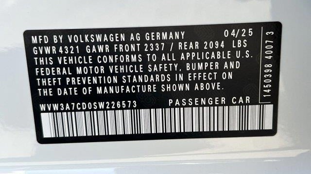 2025 Volkswagen Golf GTI SE