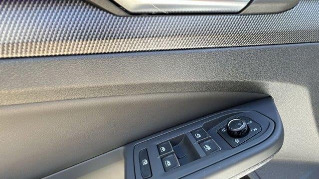 2025 Volkswagen Golf GTI SE
