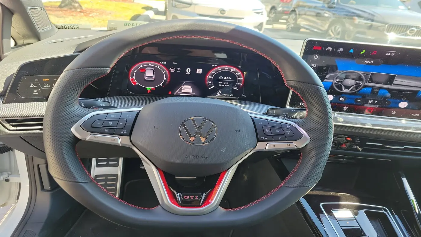 2025 Volkswagen Golf GTI SE