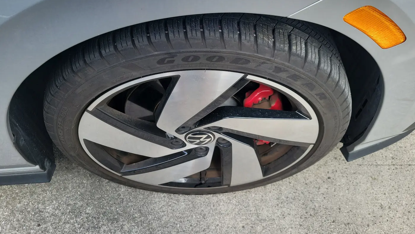 2023 Volkswagen Golf GTI SE