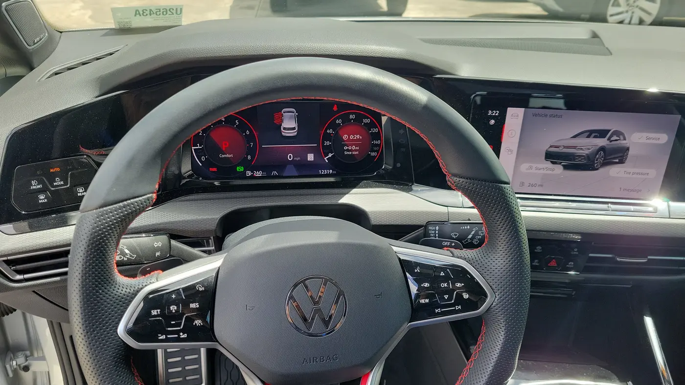 2023 Volkswagen Golf GTI SE