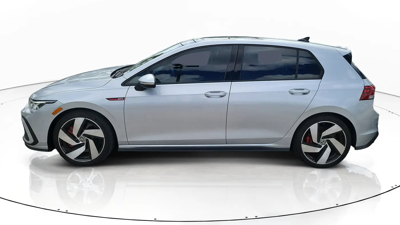 2023 Volkswagen Golf GTI SE