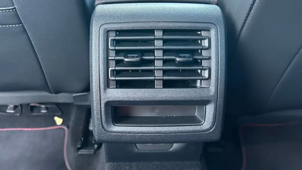 2025 Volkswagen Golf GTI SE