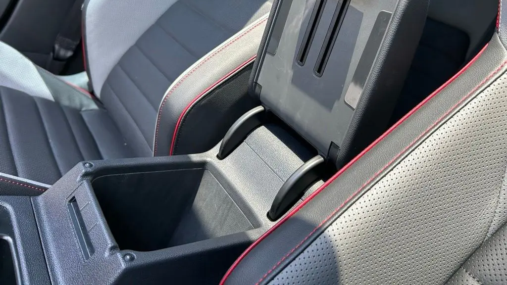 2025 Volkswagen Golf GTI SE