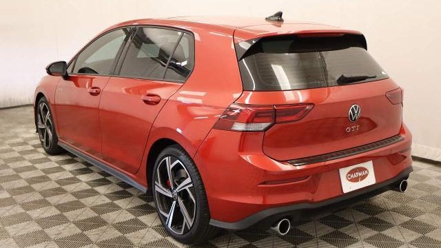 2025 Volkswagen Golf GTI SE