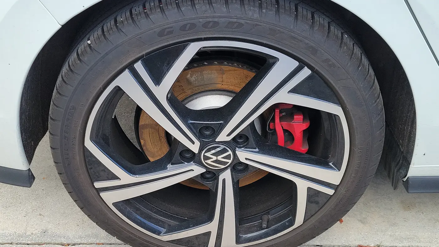 2024 Volkswagen Golf GTI SE