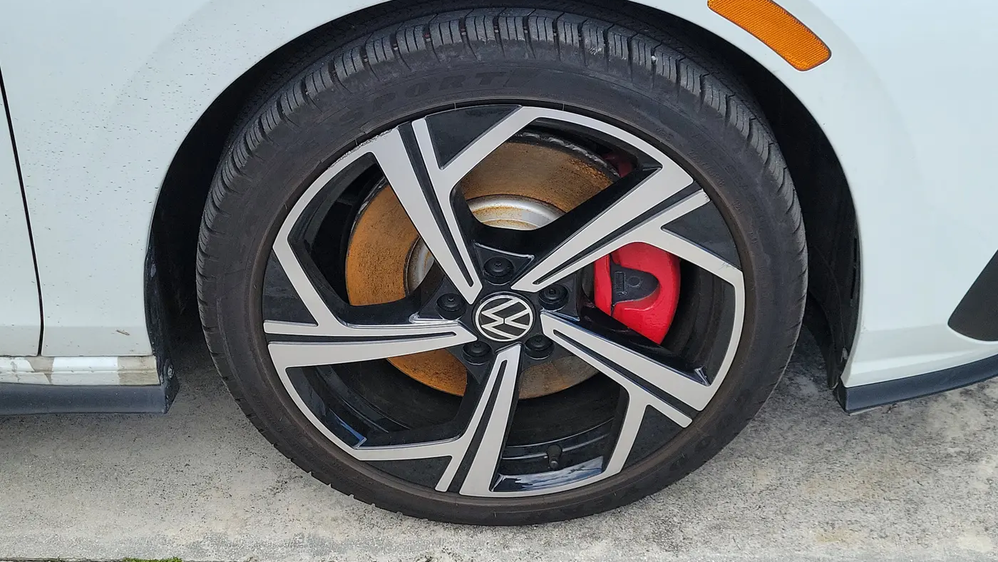 2024 Volkswagen Golf GTI SE