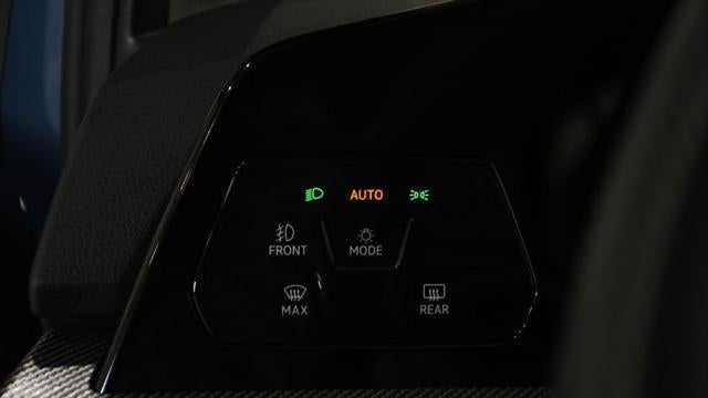 2025 Volkswagen Golf GTI SE