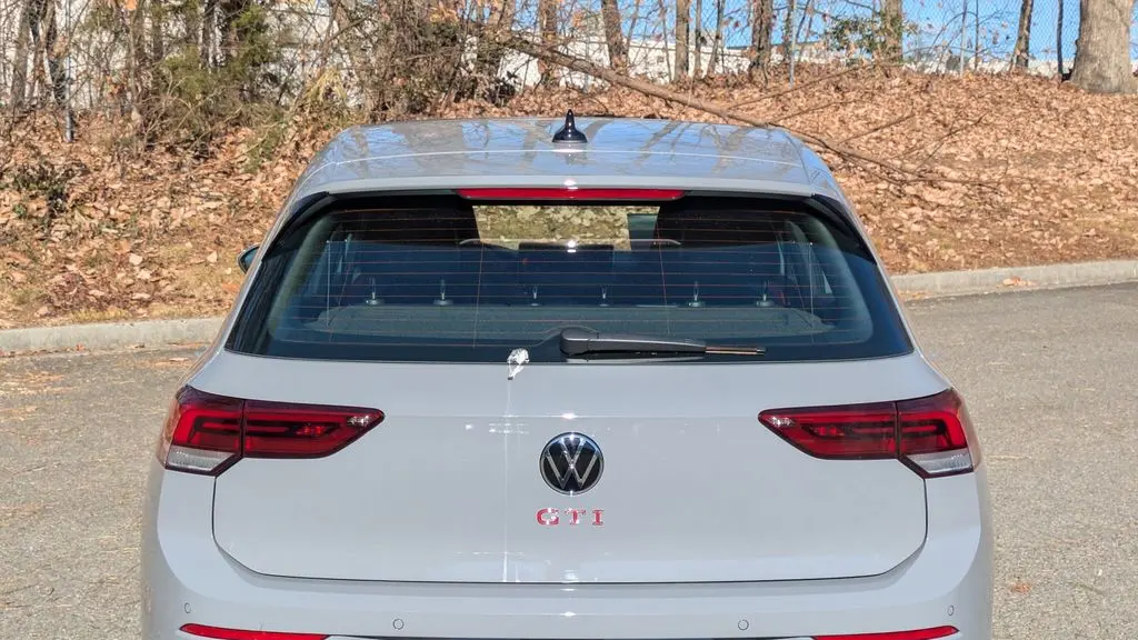 2026 Volkswagen Golf GTI SE