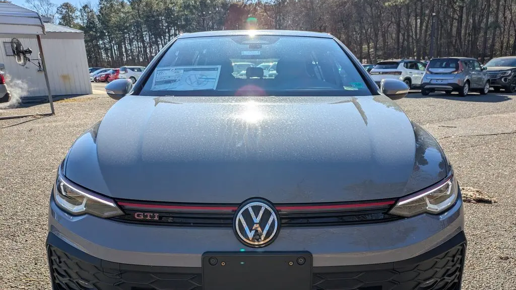 2026 Volkswagen Golf GTI SE