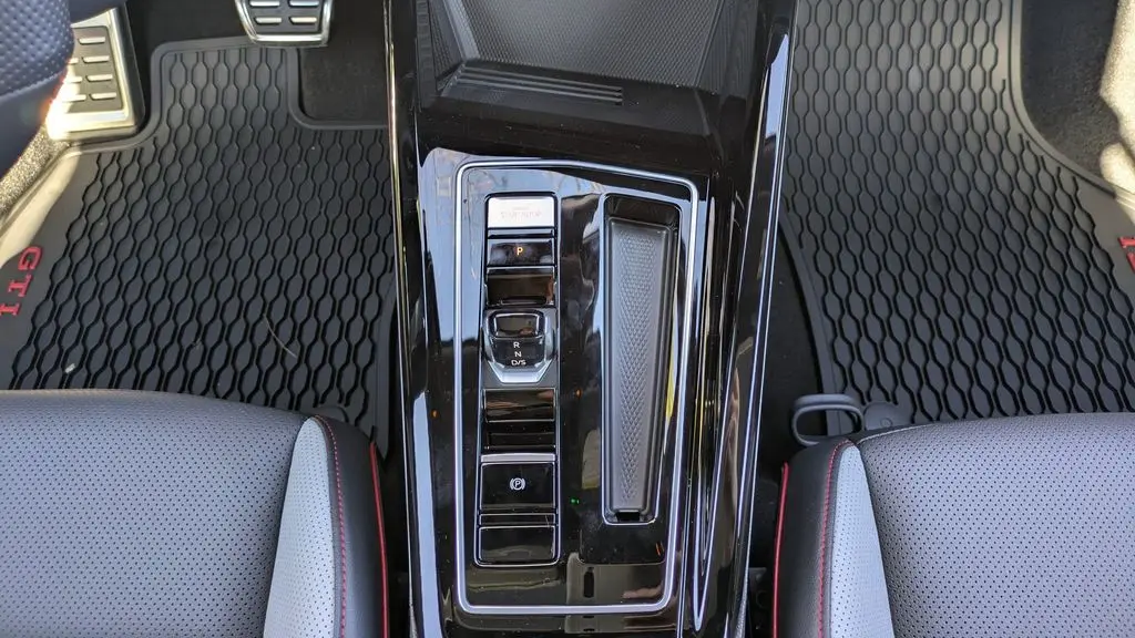 2026 Volkswagen Golf GTI SE