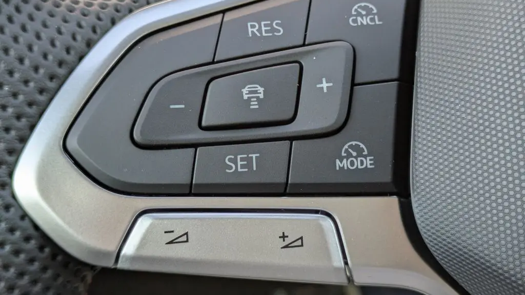 2026 Volkswagen Golf GTI SE