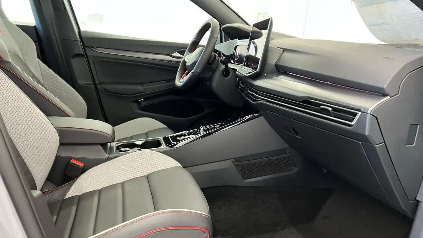 2026 Volkswagen Golf GTI SE