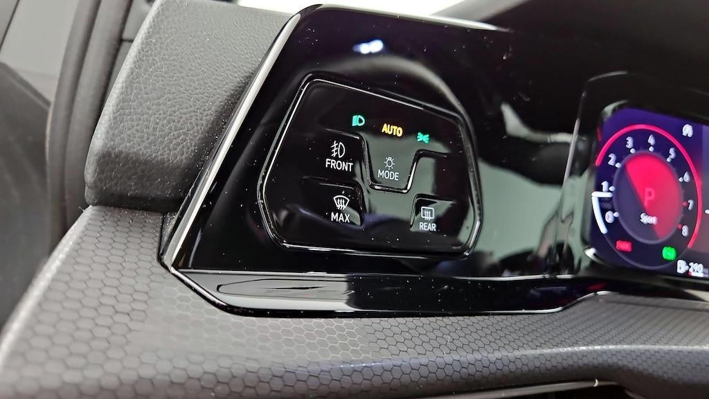 2023 Volkswagen Golf GTI 40th Anniversary Edition