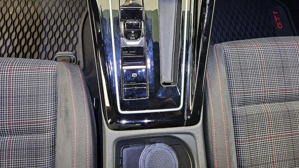 2023 Volkswagen Golf GTI 40th Anniversary Edition