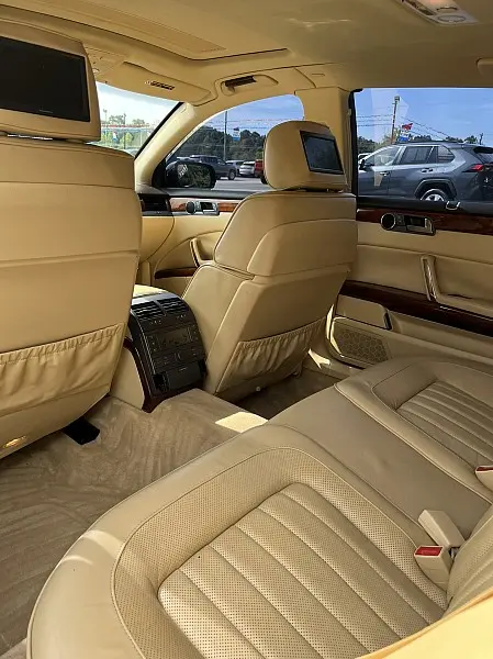 2004 Volkswagen Phaeton - $13,998