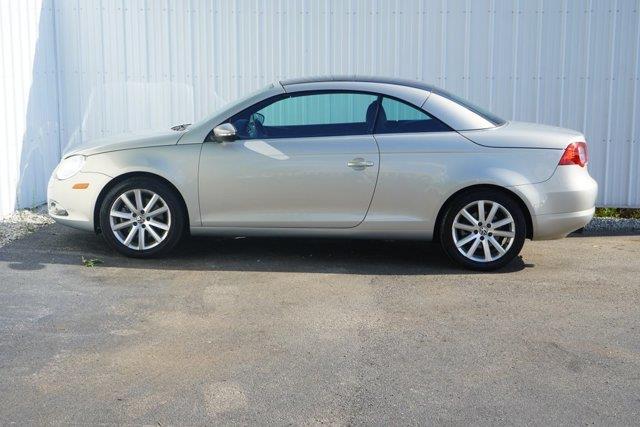 2009 Volkswagen Eos - $6,500