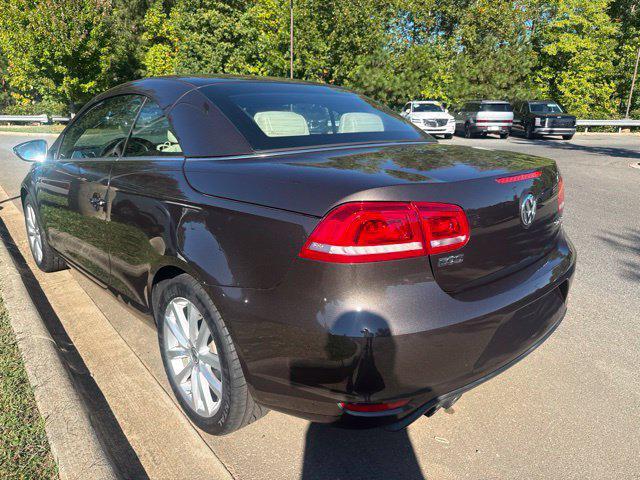2013 Volkswagen Eos - $8,263