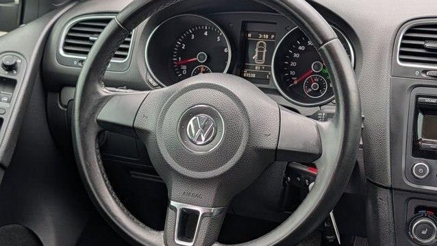 2013 Volkswagen Golf 2.5L PZEV