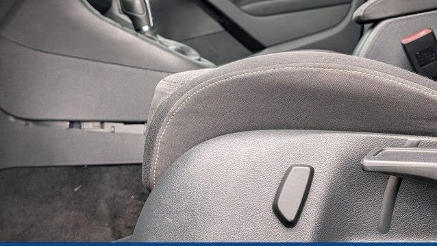 2013 Volkswagen Golf 2.5L PZEV