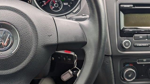 2013 Volkswagen Golf 2.5L PZEV