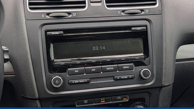2013 Volkswagen Golf 2.5L PZEV