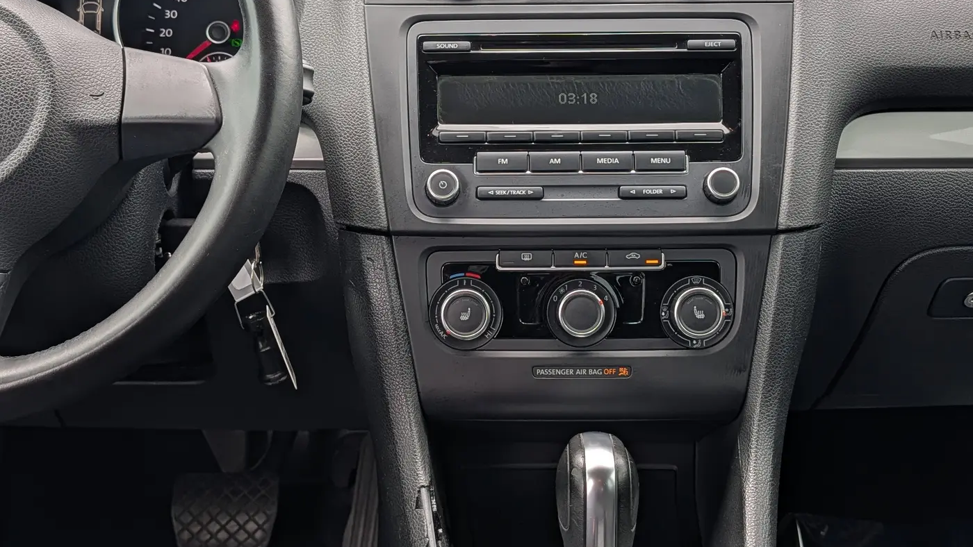 2013 Volkswagen Golf 2.5L PZEV