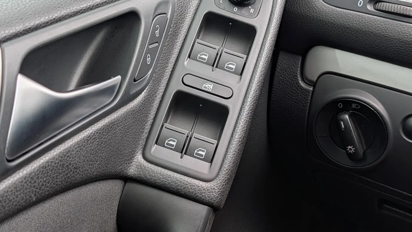 2013 Volkswagen Golf 2.5L PZEV