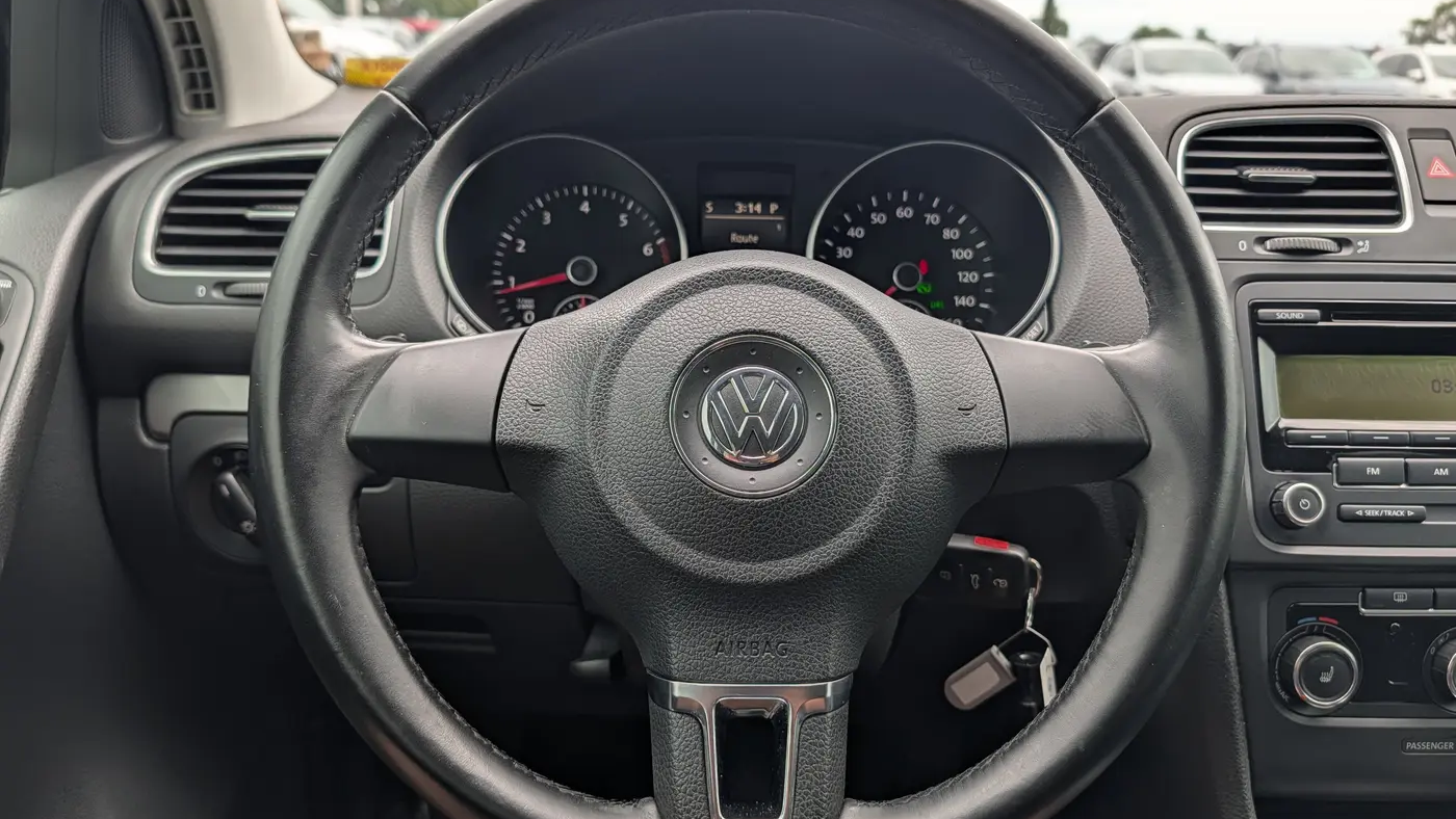 2013 Volkswagen Golf 2.5L PZEV