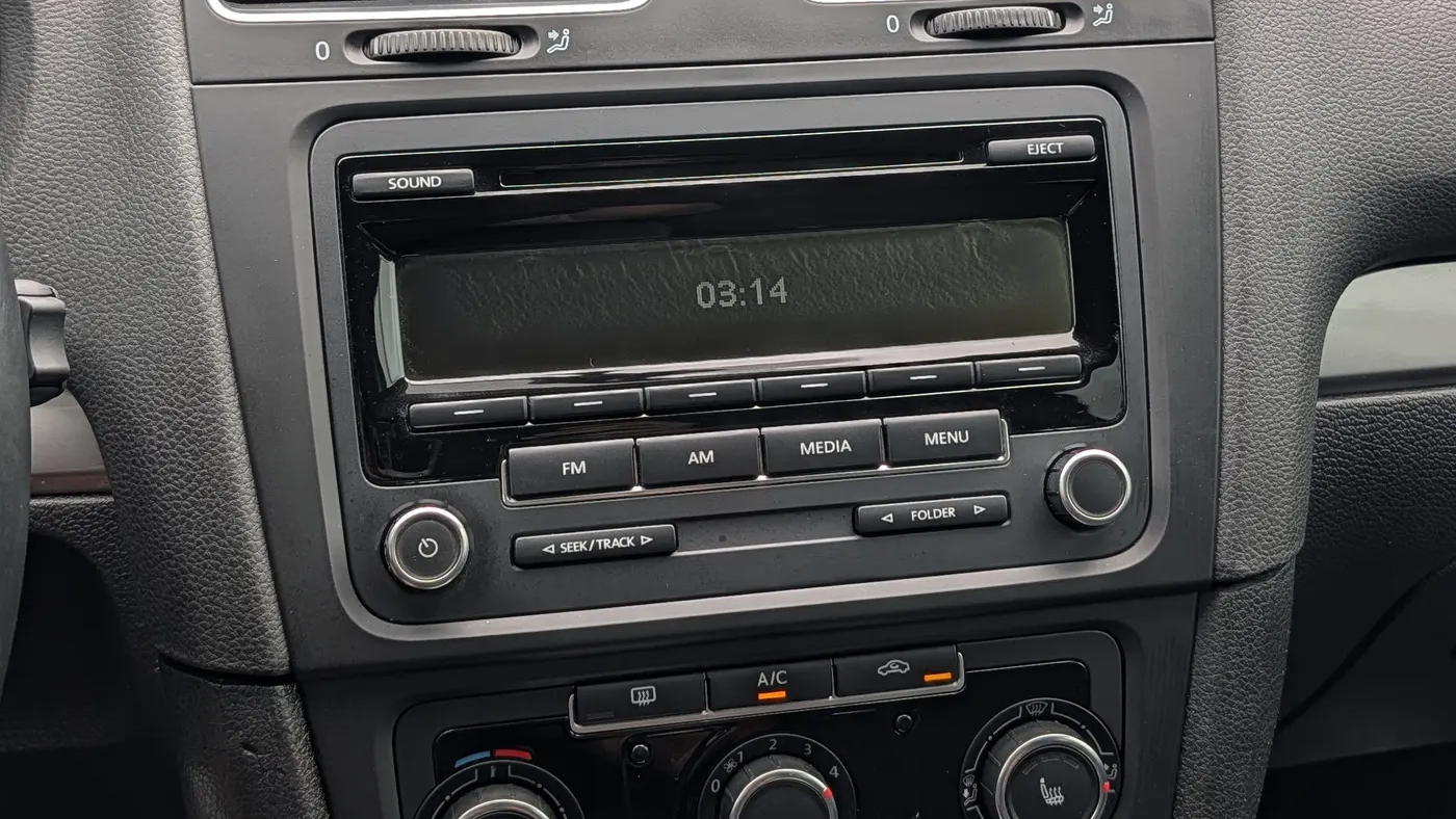 2013 Volkswagen Golf 2.5L PZEV