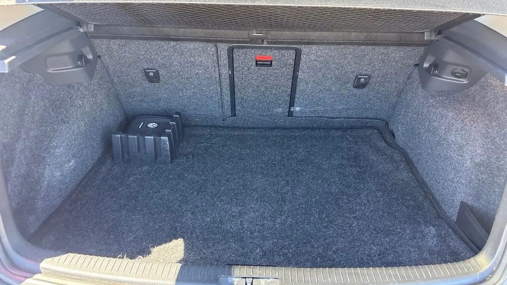 2013 Volkswagen Golf 2.5L PZEV