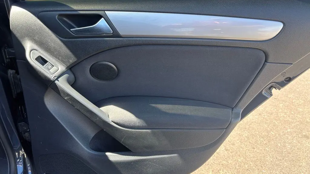 2013 Volkswagen Golf 2.5L PZEV