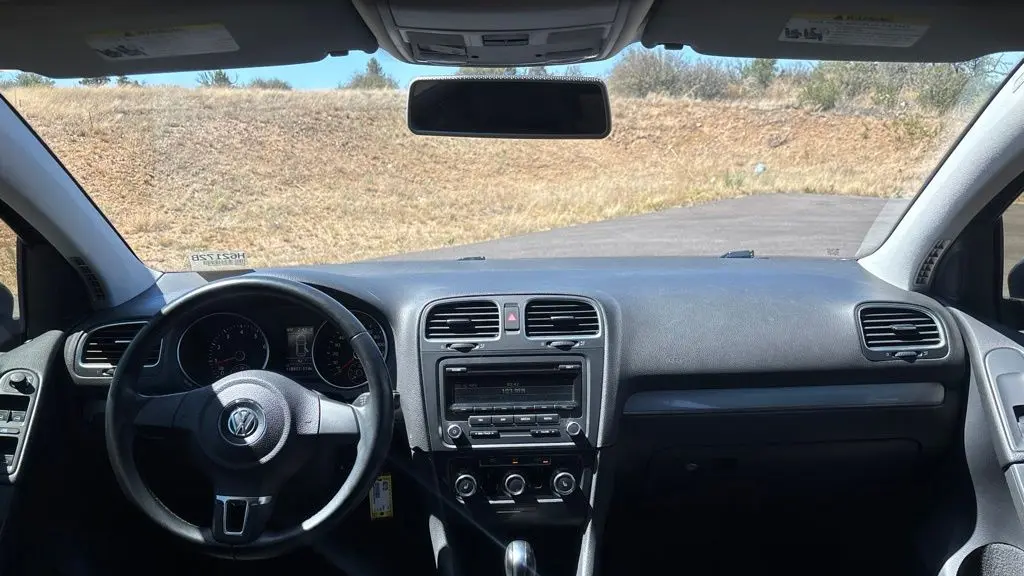 2013 Volkswagen Golf 2.5L PZEV