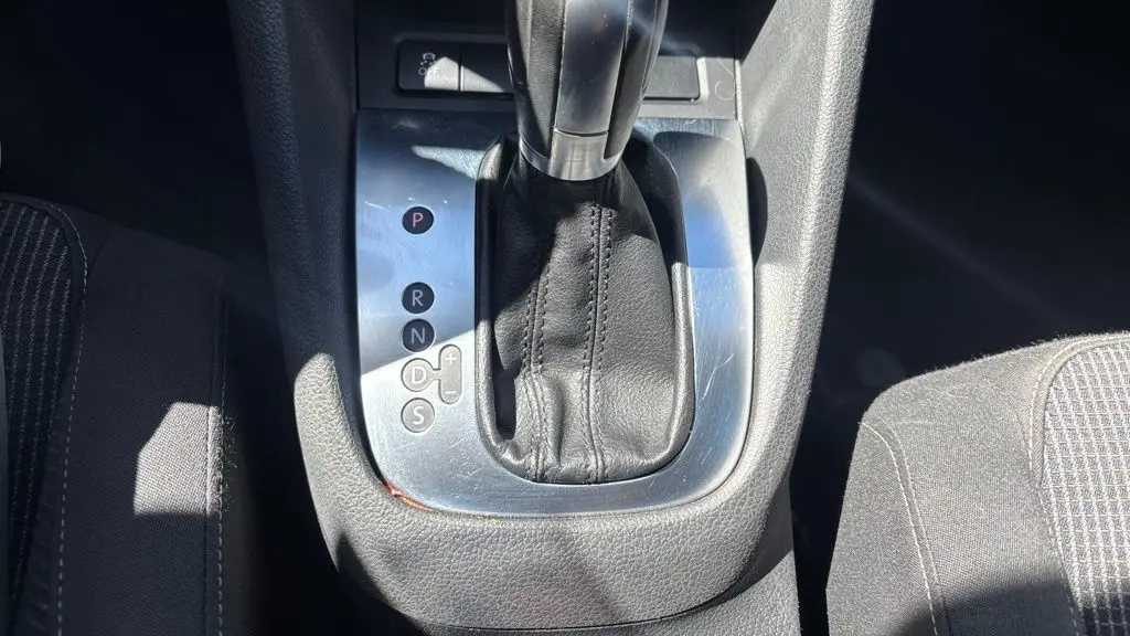 2013 Volkswagen Golf 2.5L PZEV