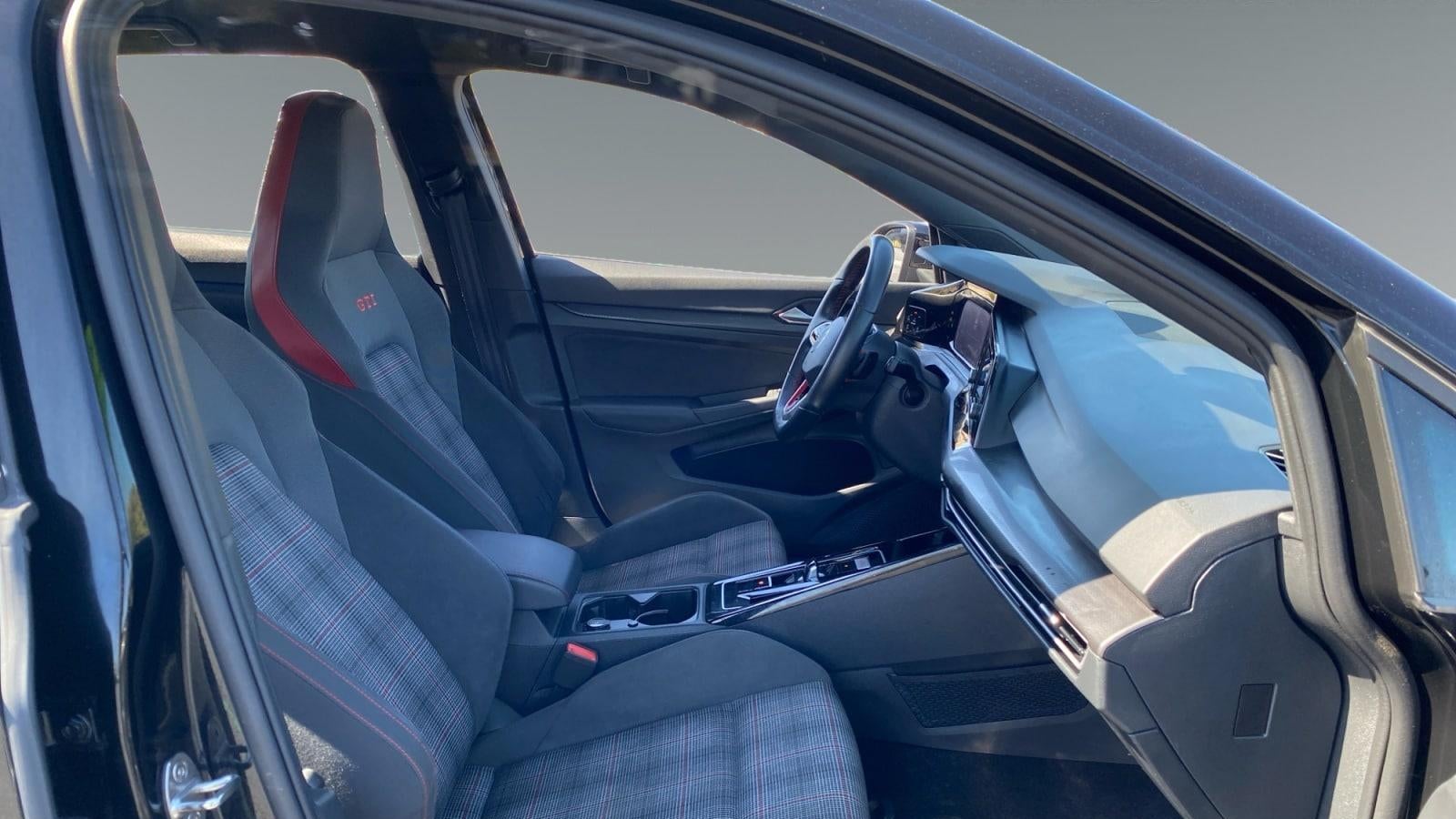 2024 Volkswagen Golf GTI S