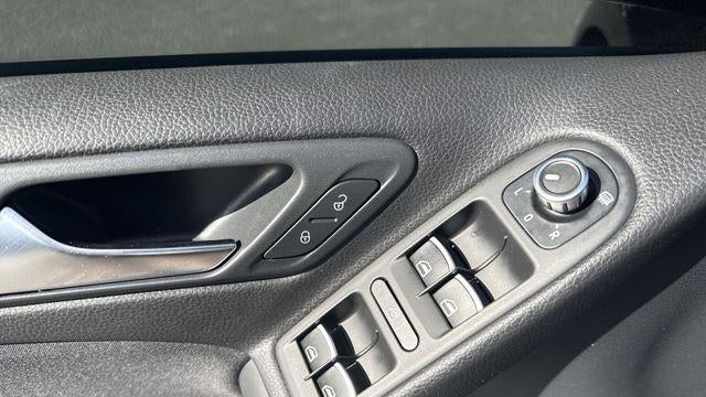 2013 Volkswagen GTI Wolfsburg Edition