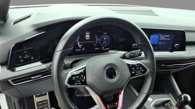 2022 Volkswagen Golf GTI S
