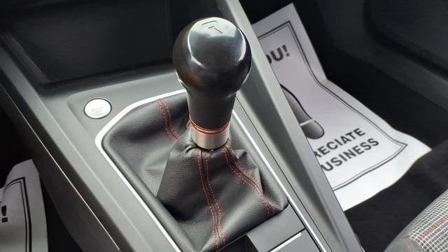 2022 Volkswagen Golf GTI S