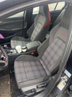 2024 Golf GTI Thumbnail 8