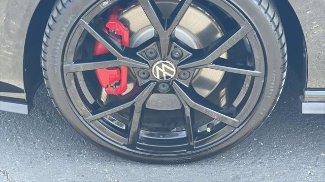 2024 Volkswagen Golf GTI 380 S
