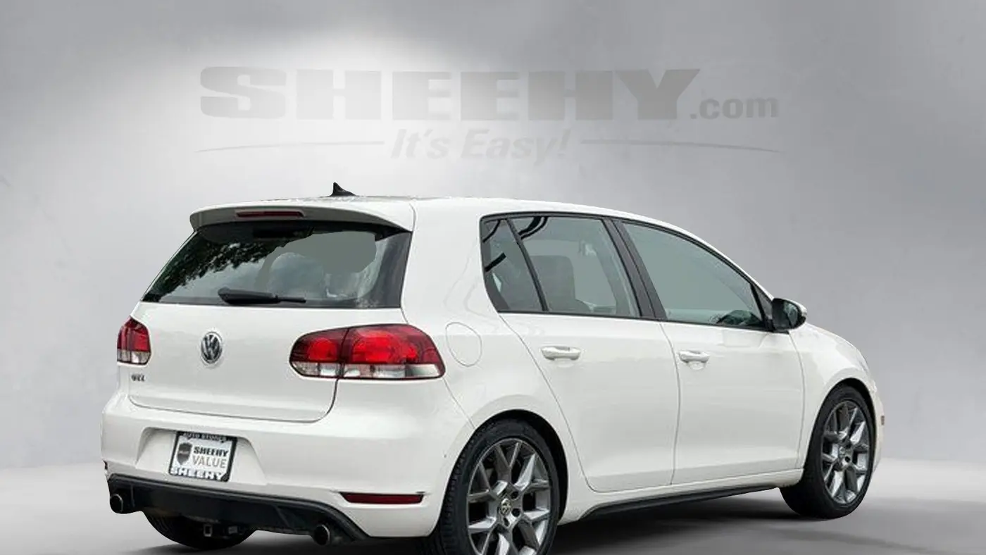 2013 Volkswagen GTI Wolfsburg Edition PZEV