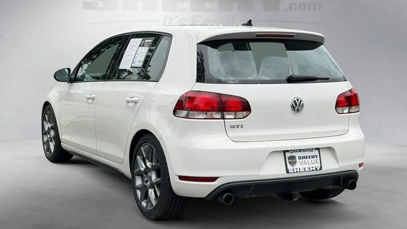 2013 Volkswagen GTI Wolfsburg Edition PZEV